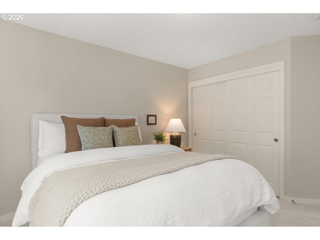 12796 Nw WAKER Dr, Portland, OR 97229