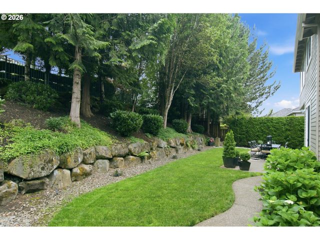 12796 Nw WAKER Dr, Portland, OR 97229