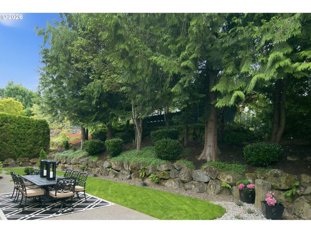 12796 Nw WAKER Dr, Portland, OR 97229