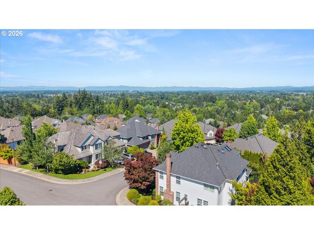 12796 Nw WAKER Dr, Portland, OR 97229