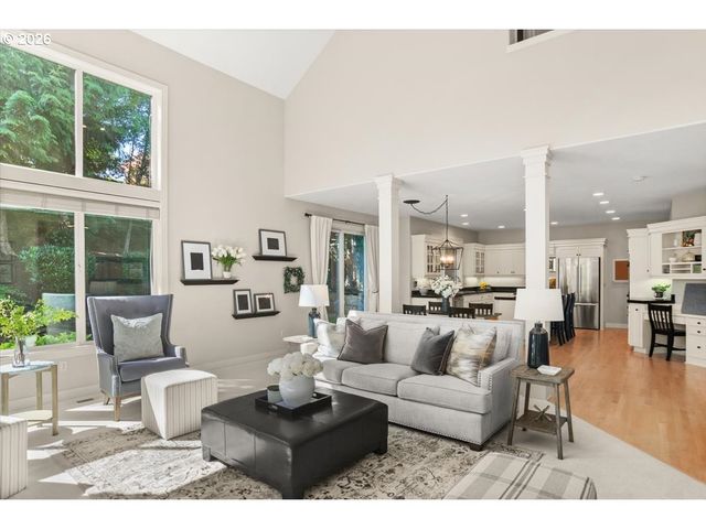 12796 Nw WAKER Dr, Portland, OR 97229