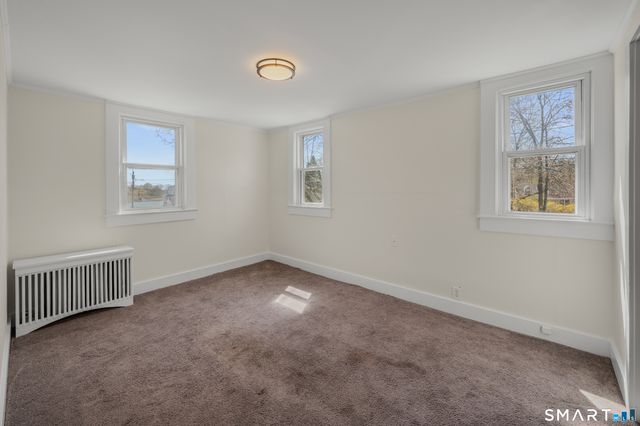 23 Ridgewood Avenue, Waterford, CT 06385