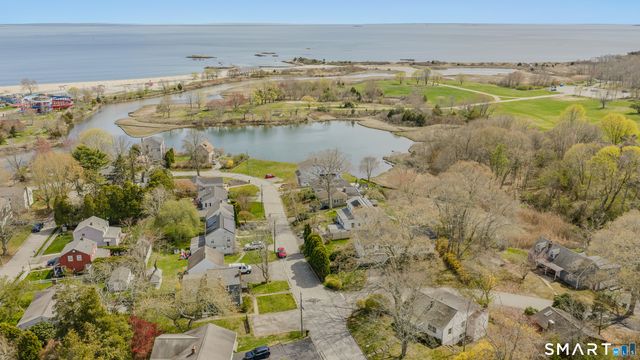 23 Ridgewood Avenue, Waterford, CT 06385