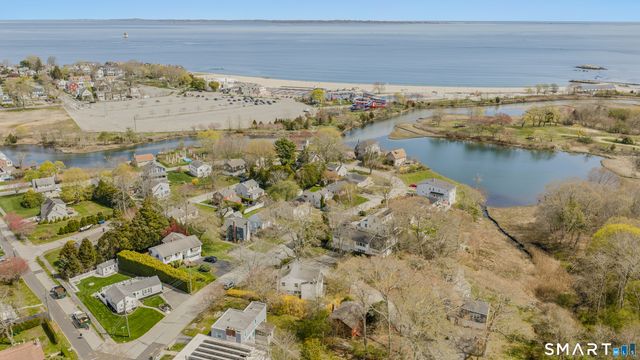 23 Ridgewood Avenue, Waterford, CT 06385