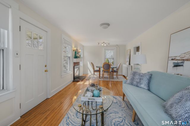 23 Ridgewood Avenue, Waterford, CT 06385