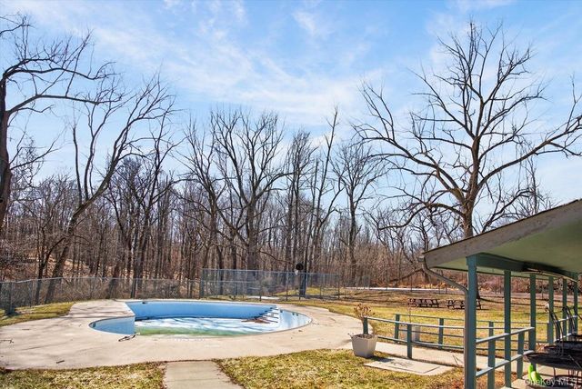 135 Sterling Street 135, Beacon, NY 12508