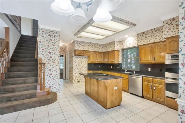 11919 Mighty Redwood Drive, Pasadena, TX 77059
