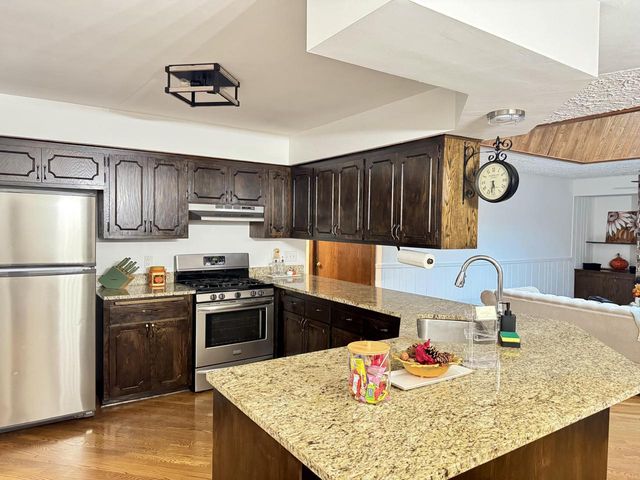 6006 107th STREET, Pleasant Prairie, WI 53158