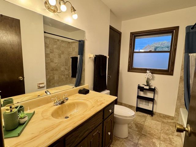 6006 107th STREET, Pleasant Prairie, WI 53158