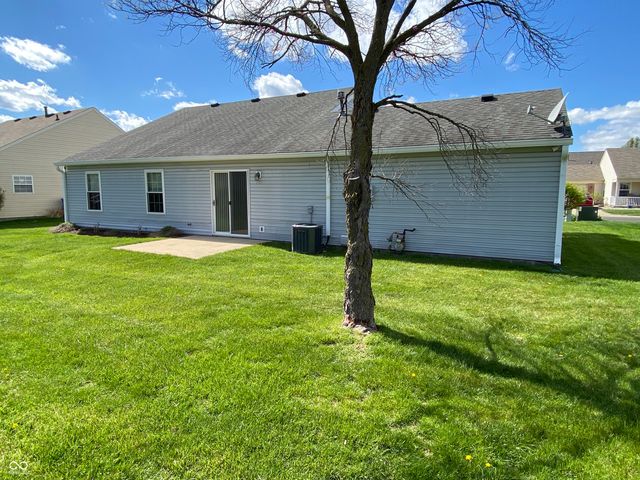 11229 Spring Blossom Lane, Fishers, IN 46038