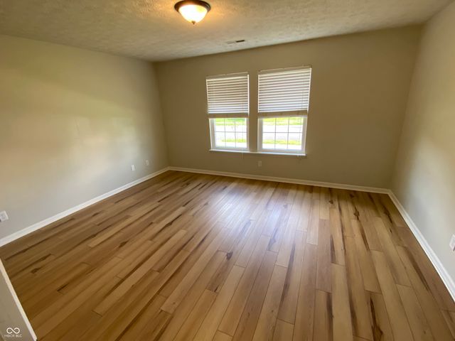 11229 Spring Blossom Lane, Fishers, IN 46038