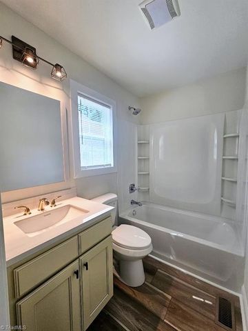 1915 Blain Street, High Point, NC 27262