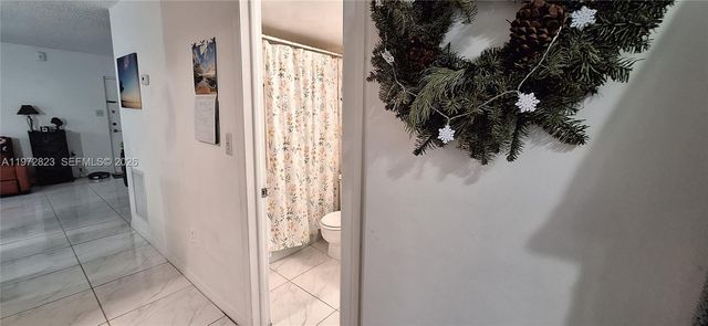 10832 N Kendall Dr U16, Kendall, FL 33176