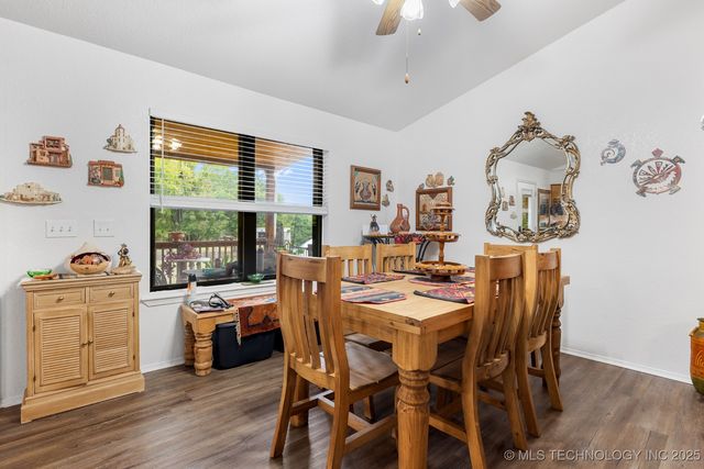 2607 E 2092 Road, Hugo, OK 74743