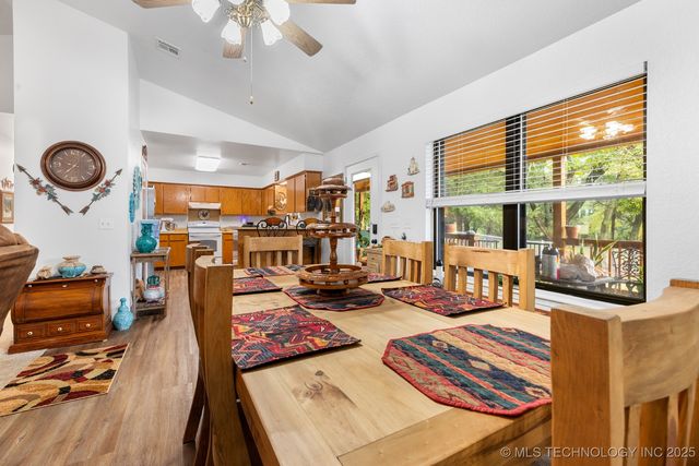 2607 E 2092 Road, Hugo, OK 74743