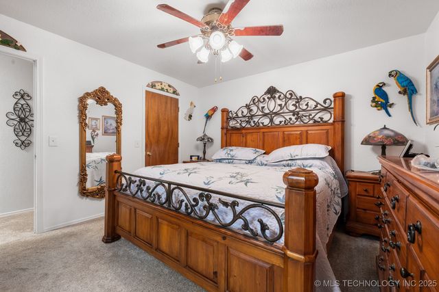 2607 E 2092 Road, Hugo, OK 74743