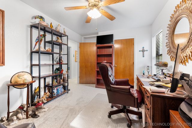 2607 E 2092 Road, Hugo, OK 74743