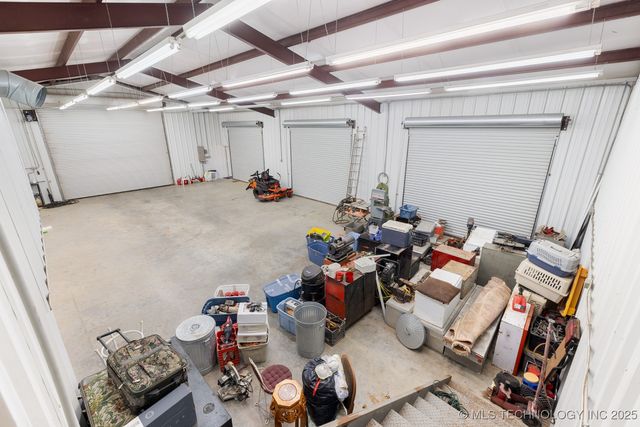 2607 E 2092 Road, Hugo, OK 74743