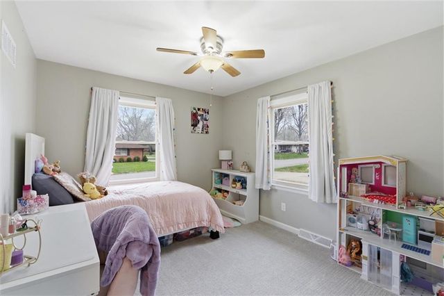 601 James Street, Harrisonville, MO 64701