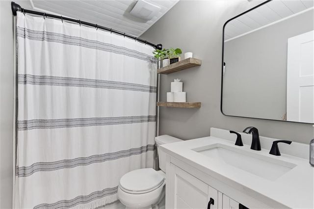 601 James Street, Harrisonville, MO 64701