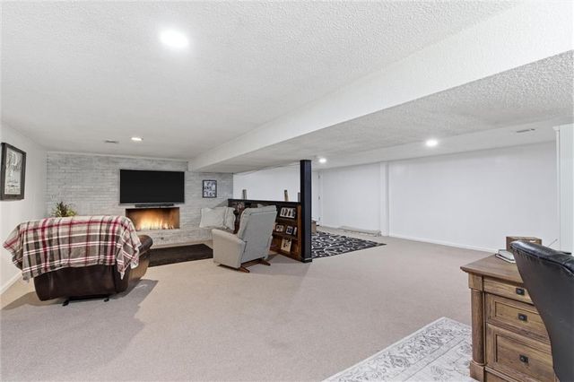 601 James Street, Harrisonville, MO 64701