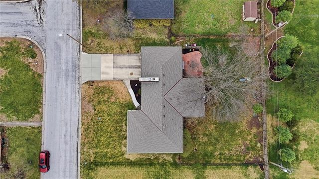 601 James Street, Harrisonville, MO 64701