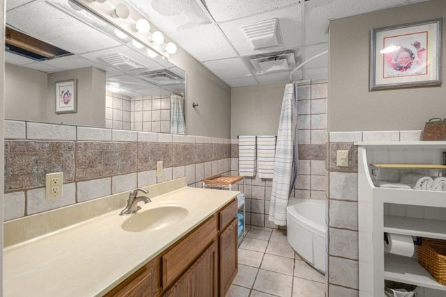 13 Deddington Drive, Bella Vista, AR 72714