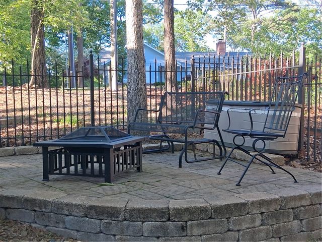 13 Deddington Drive, Bella Vista, AR 72714