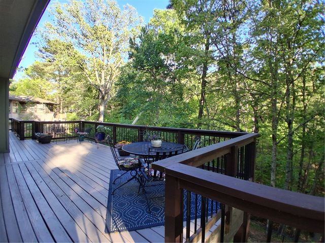 13 Deddington Drive, Bella Vista, AR 72714