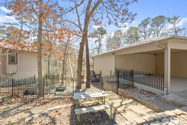 13 Deddington Drive, Bella Vista, AR 72714