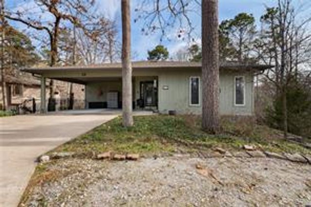 13 Deddington Drive, Bella Vista, AR 72714