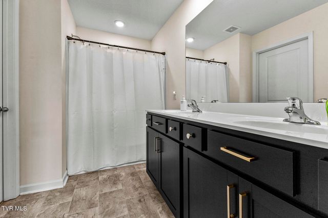5041 Cotton Seed Way, Morristown, TN 37813