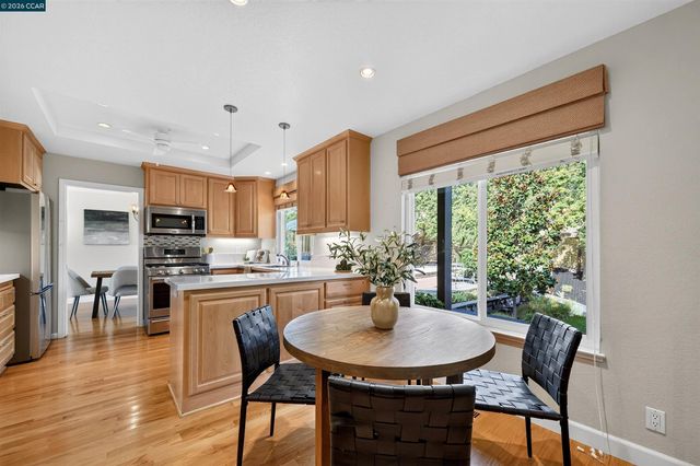 1409 Stonehedge Dr, Pleasant Hill, CA 94523