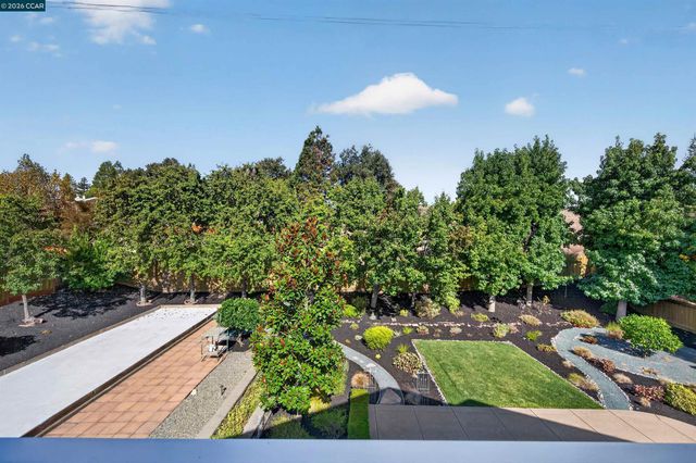 1409 Stonehedge Dr, Pleasant Hill, CA 94523