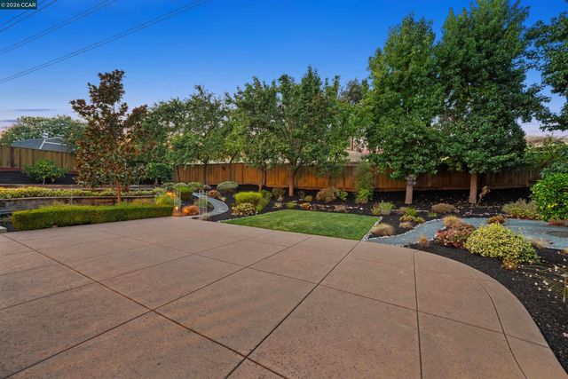 1409 Stonehedge Dr, Pleasant Hill, CA 94523
