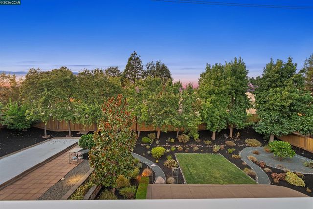 1409 Stonehedge Dr, Pleasant Hill, CA 94523