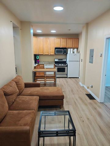 3921 W Huron Street 3, Chicago, IL 60624