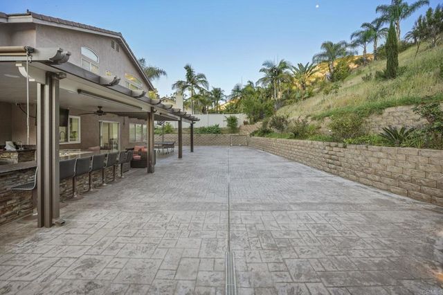 8339 E County Dr, El Cajon, CA 92021