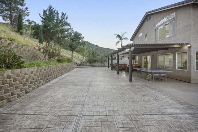 8339 E County Dr, El Cajon, CA 92021