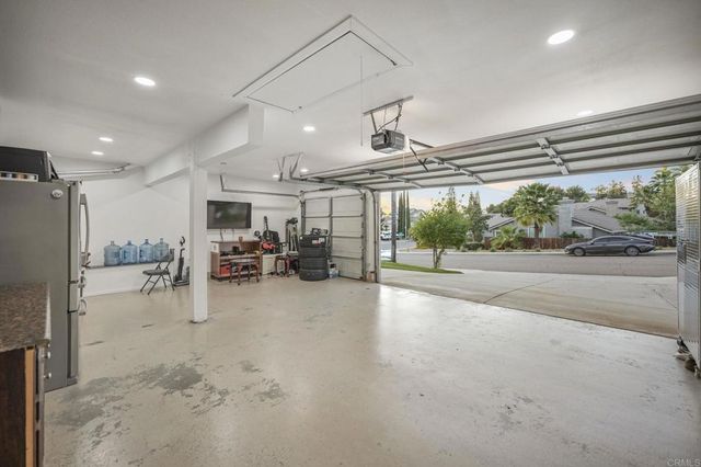 8339 E County Dr, El Cajon, CA 92021