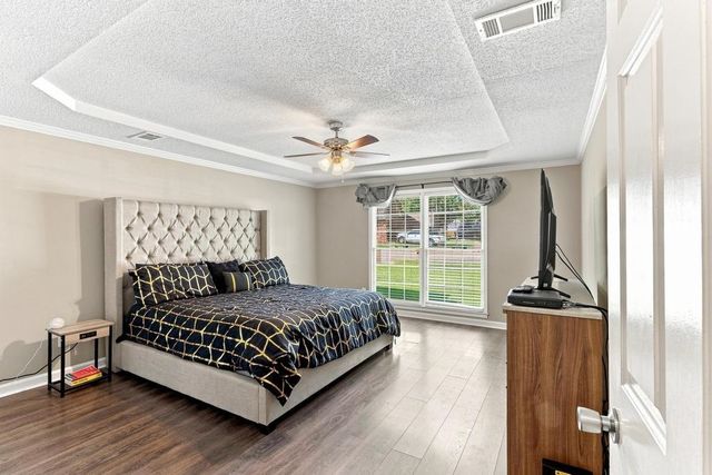 8941 HICKORY TRAIL DR, Memphis, TN 38018