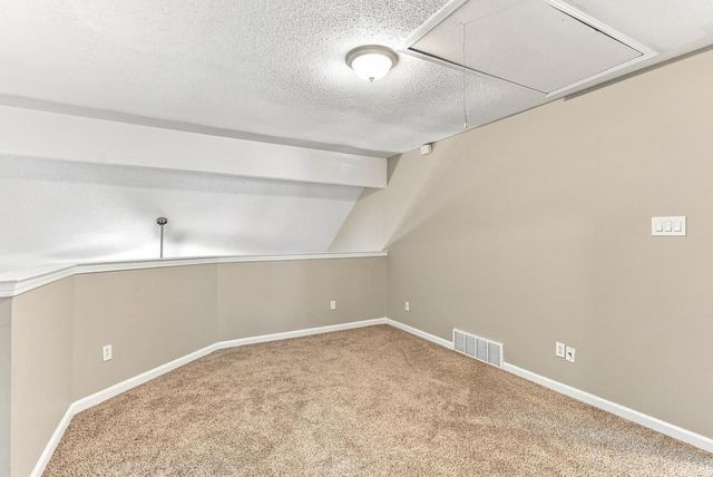 8941 HICKORY TRAIL DR, Memphis, TN 38018