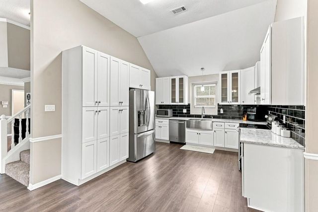 8941 HICKORY TRAIL DR, Memphis, TN 38018
