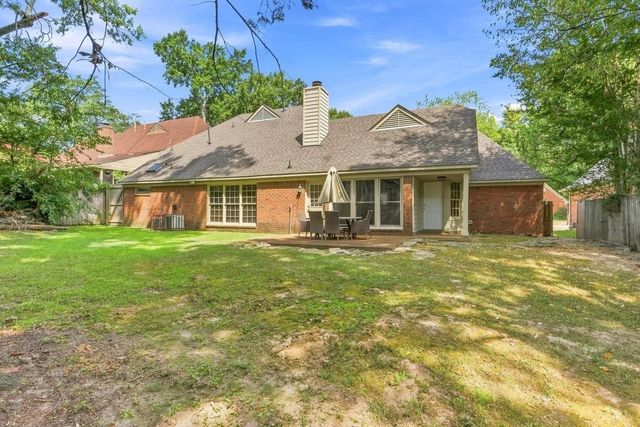 8941 HICKORY TRAIL DR, Memphis, TN 38018