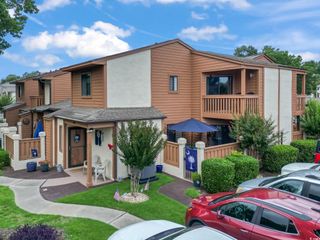 615 14th Ave S Apt 47, Surfside Beach, SC 29575