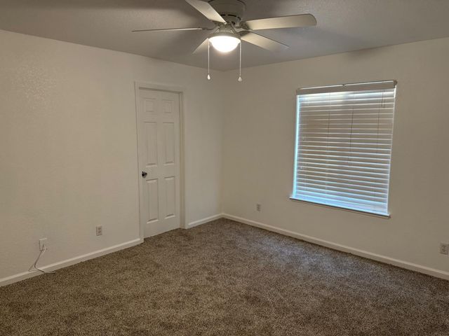 683 Mark Thomas Dr, Yuba City, CA 95993