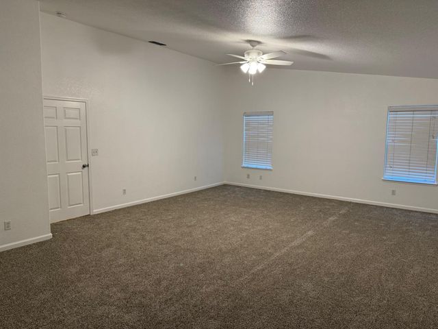 683 Mark Thomas Dr, Yuba City, CA 95993