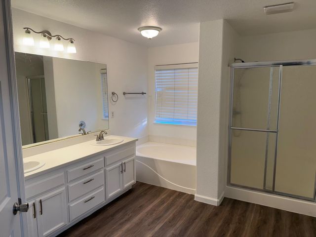 683 Mark Thomas Dr, Yuba City, CA 95993