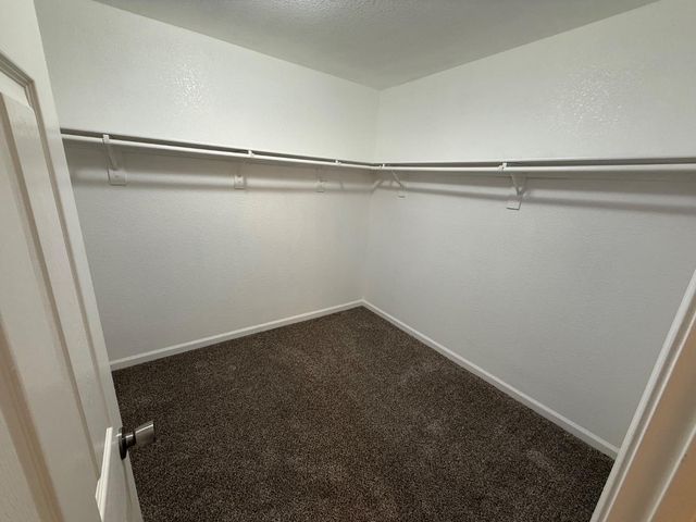 683 Mark Thomas Dr, Yuba City, CA 95993