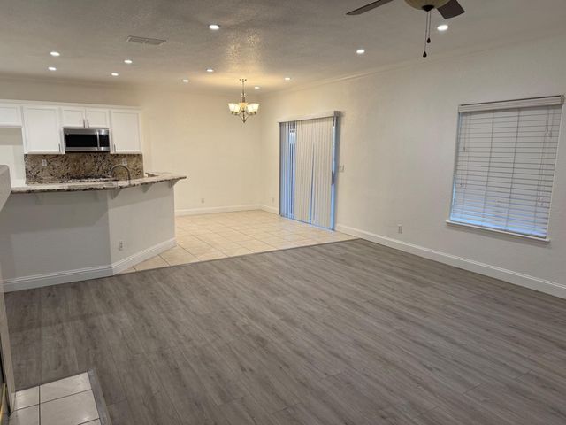 683 Mark Thomas Dr, Yuba City, CA 95993